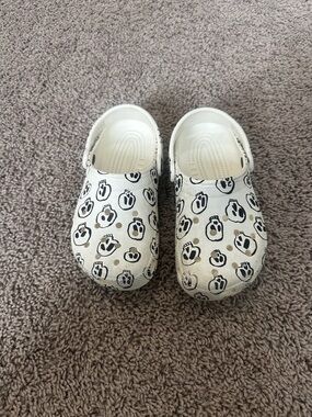 CROCS Kids White Clog with Black Skulls